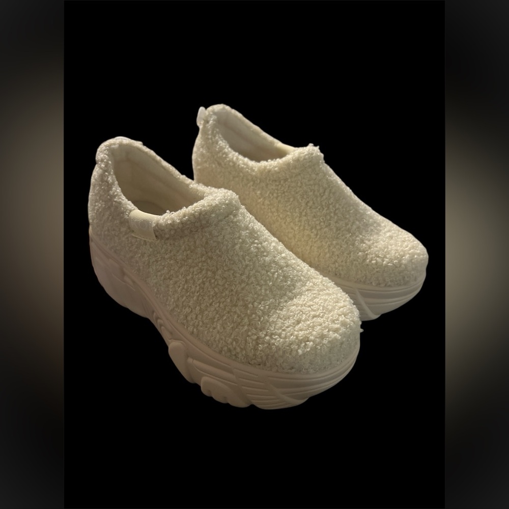 KOI FLAMMA MICROFIBRE CHUNKY CREAM PLATFORM‎ SHOES SLIP ON